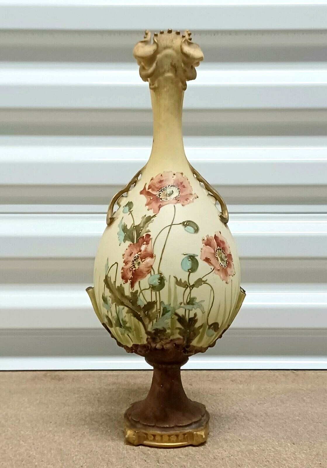 Antique Austrian Turn-Leplitz porcelain vase, 14.5\
