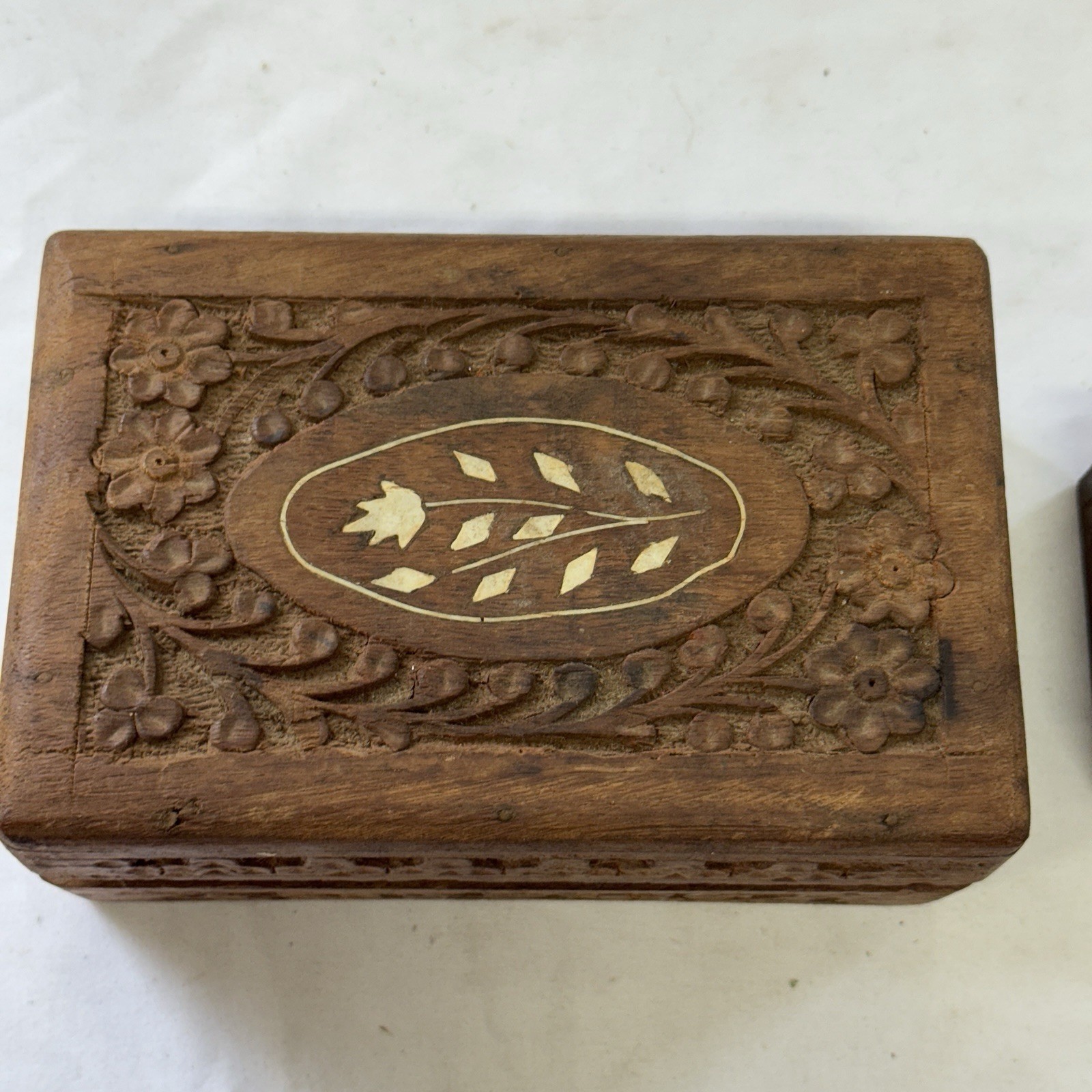 VTG HAND CARVED INDIAN SHEESHAM 2 Different Boxes HINGED BOX FLORAL INLAYED