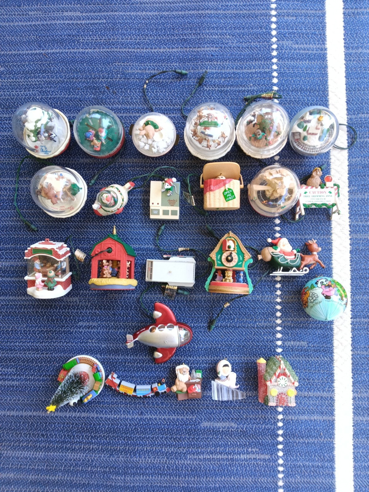 Hallmark Keepsake Motion Ornaments Lot of 18 light & Motion + 6 More Hallmark 24 Hallmark Keepsake Motion Ornaments Lot of 18 light & Motion + 6 More Hallmark 24