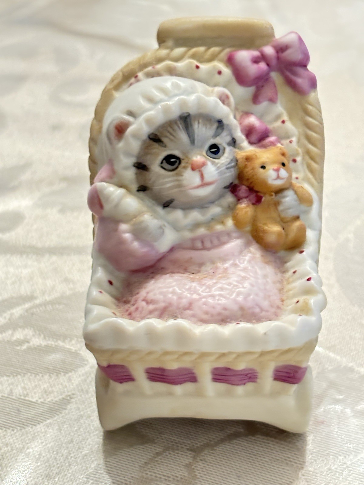 Vintage 1987 SCHMID Kitty Cucumber Shackman Cat in Bassinet Teddy Bear Figurine
