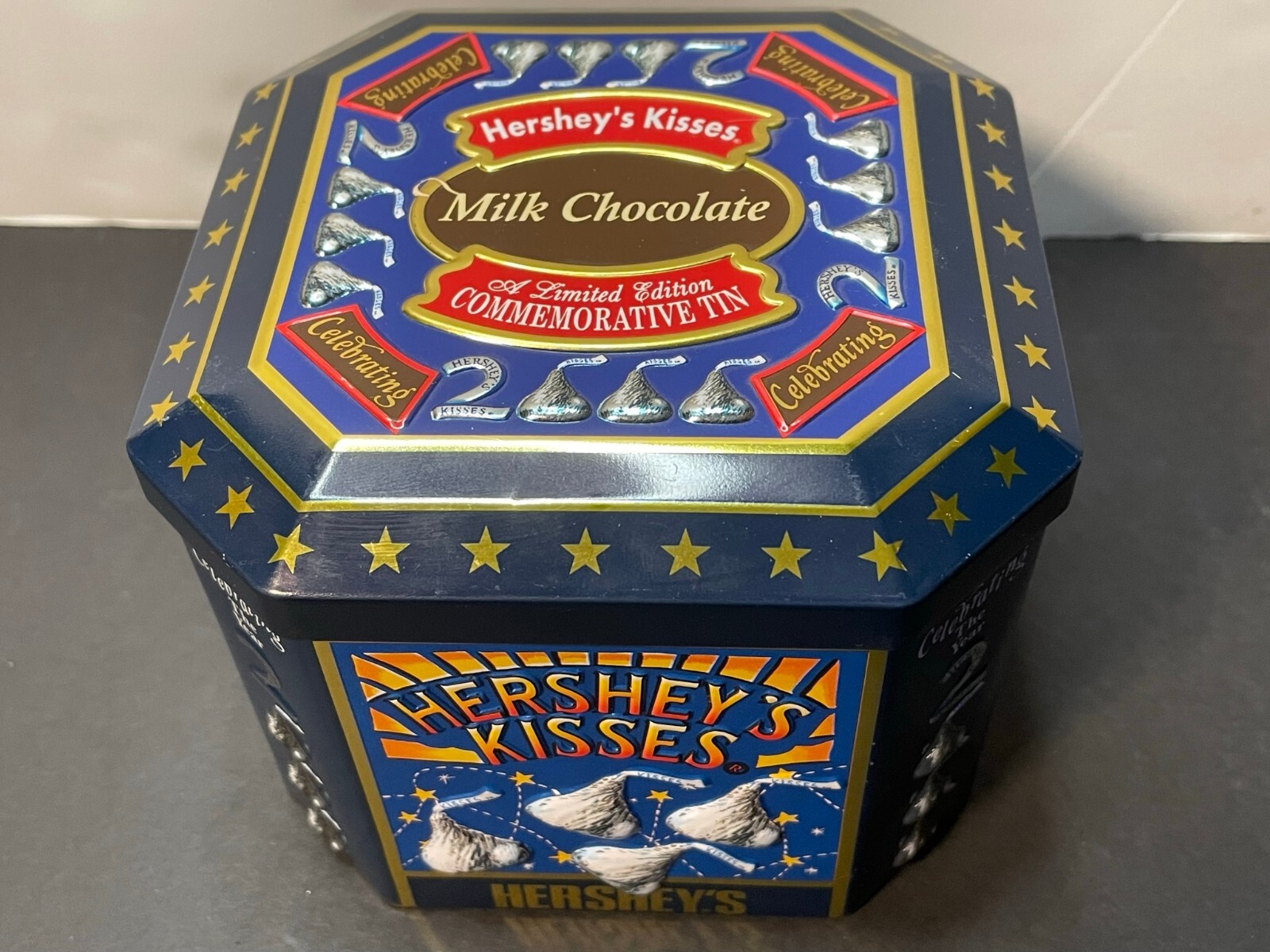 Hershey\'s Kisses Limited Edition Commemorative Tin 2000 Millenium Series # 4