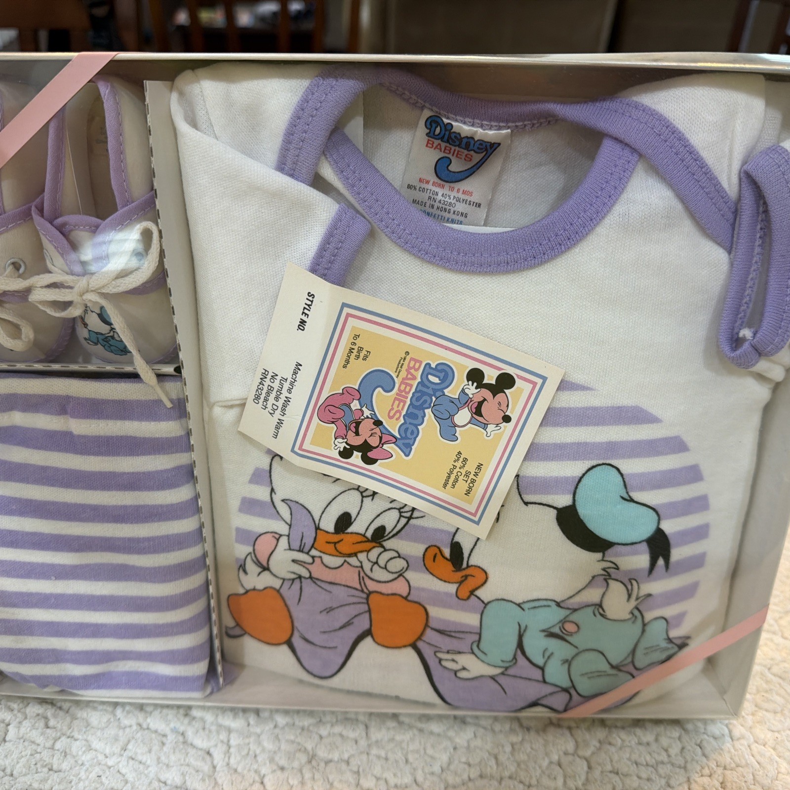 Ultra Rare 1984 Vintage Daisy And Donald Duck New Born Gift Set  Shirt Shoes