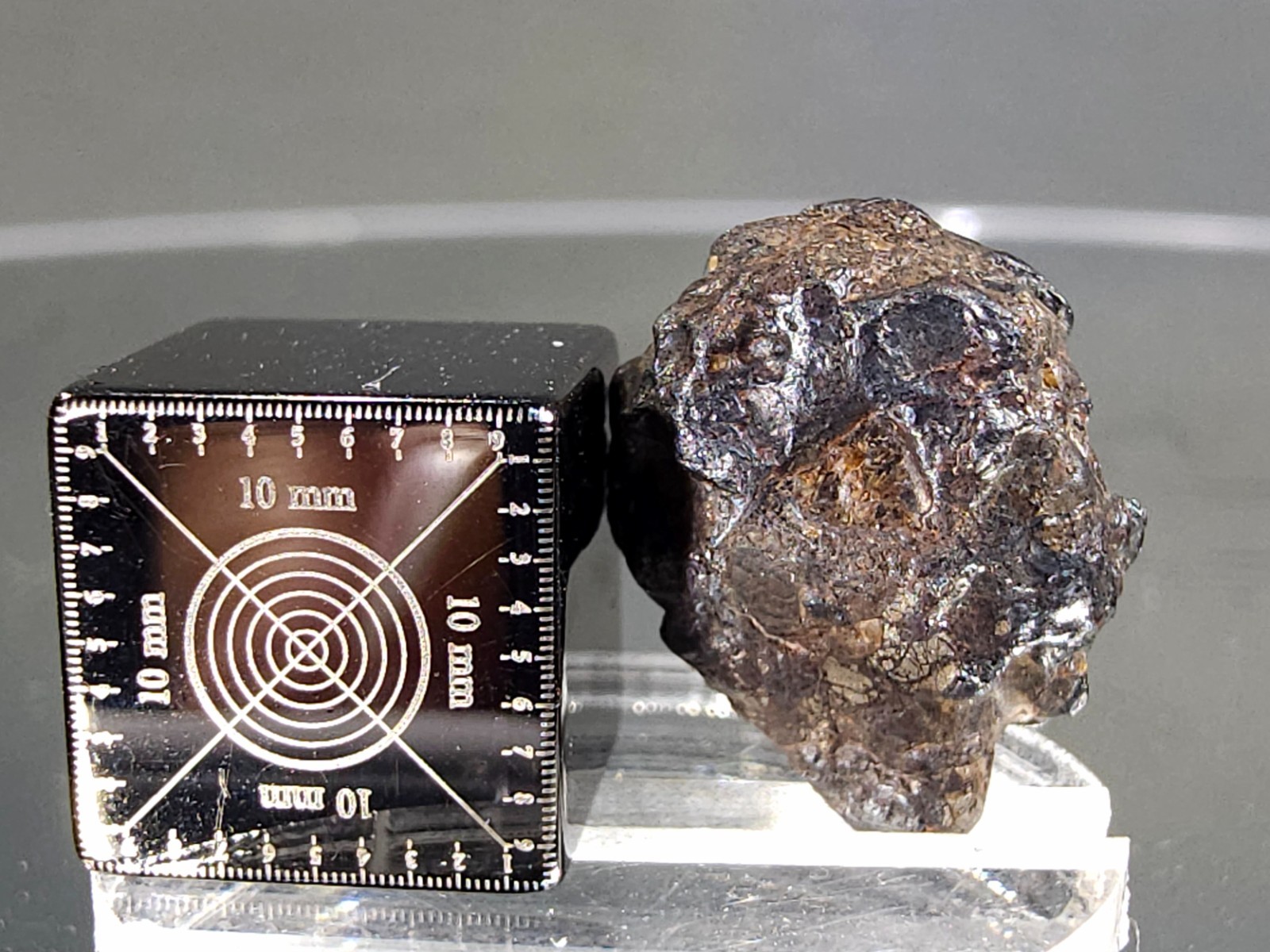 NWA 16099, Pallasite PMG, 2.13g, Meteorite as found, displays olivine crystals