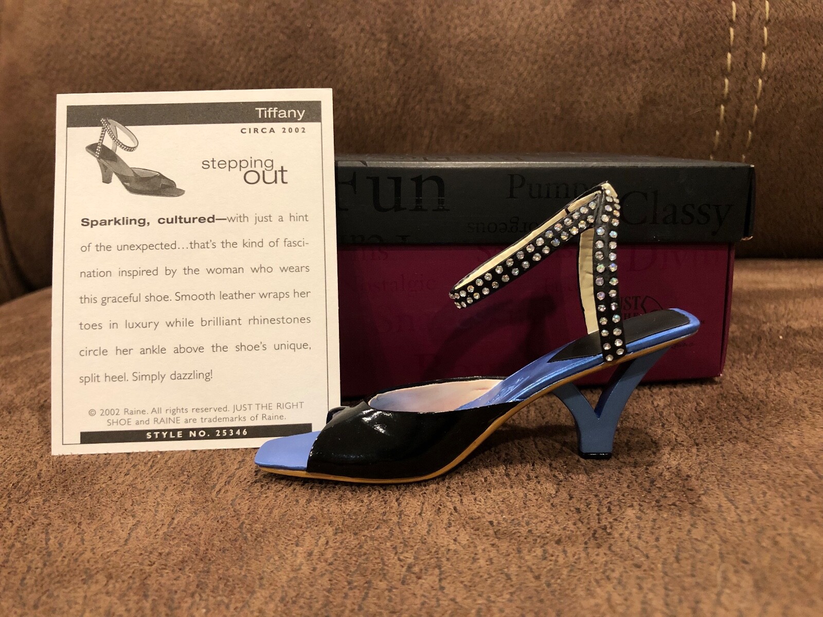 2002 Just The Right Shoe (Stepping Out) 25346 W/ Original Box + COA