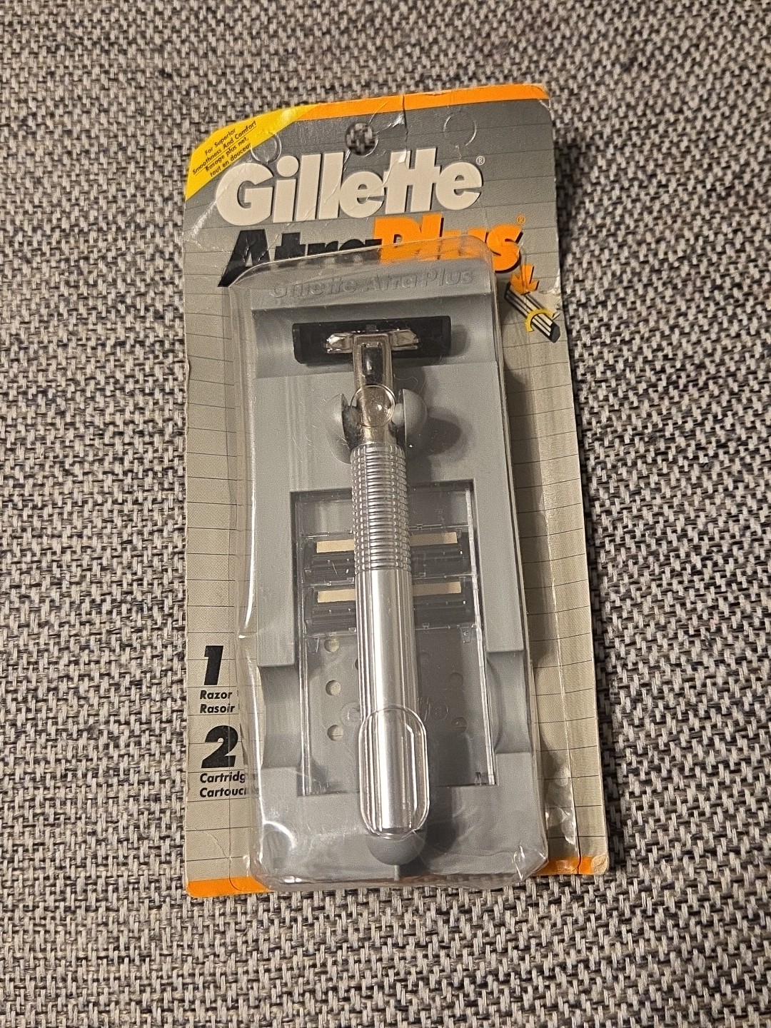 Vintage 1995 Brand New Gillette Atra Plus Metal Razor w/ 2 Cartridges Made in US Vintage 1995 Brand New Gillette Atra Plus Metal Razor w/ 2 Cartridges Made in US