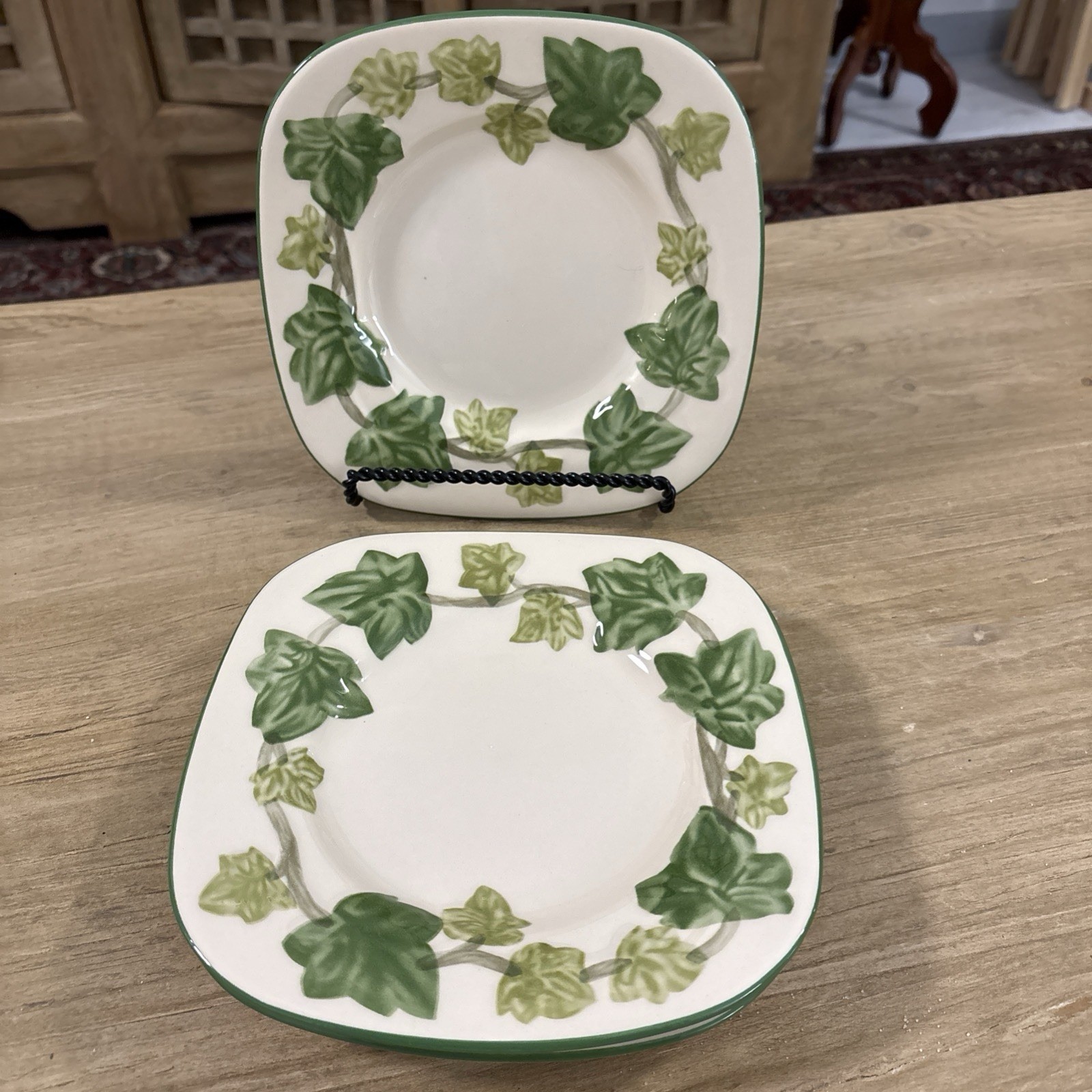 Franciscan Ivy II Square Salad Plates Set Of 4 Johnson Brothers England 7.75 In Franciscan Ivy II Square Salad Plates Set Of 4 Johnson Brothers England 7.75 In