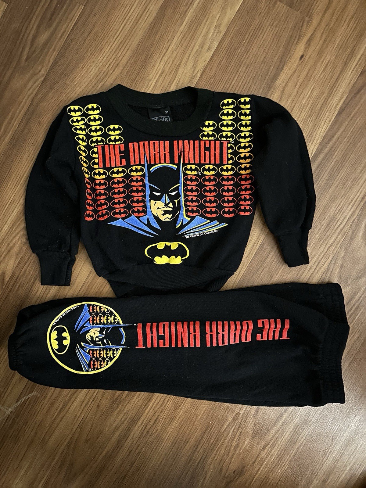1992 Batman, Vintage, The Dark Knight, Kids 3T sweats suit, mint condition
