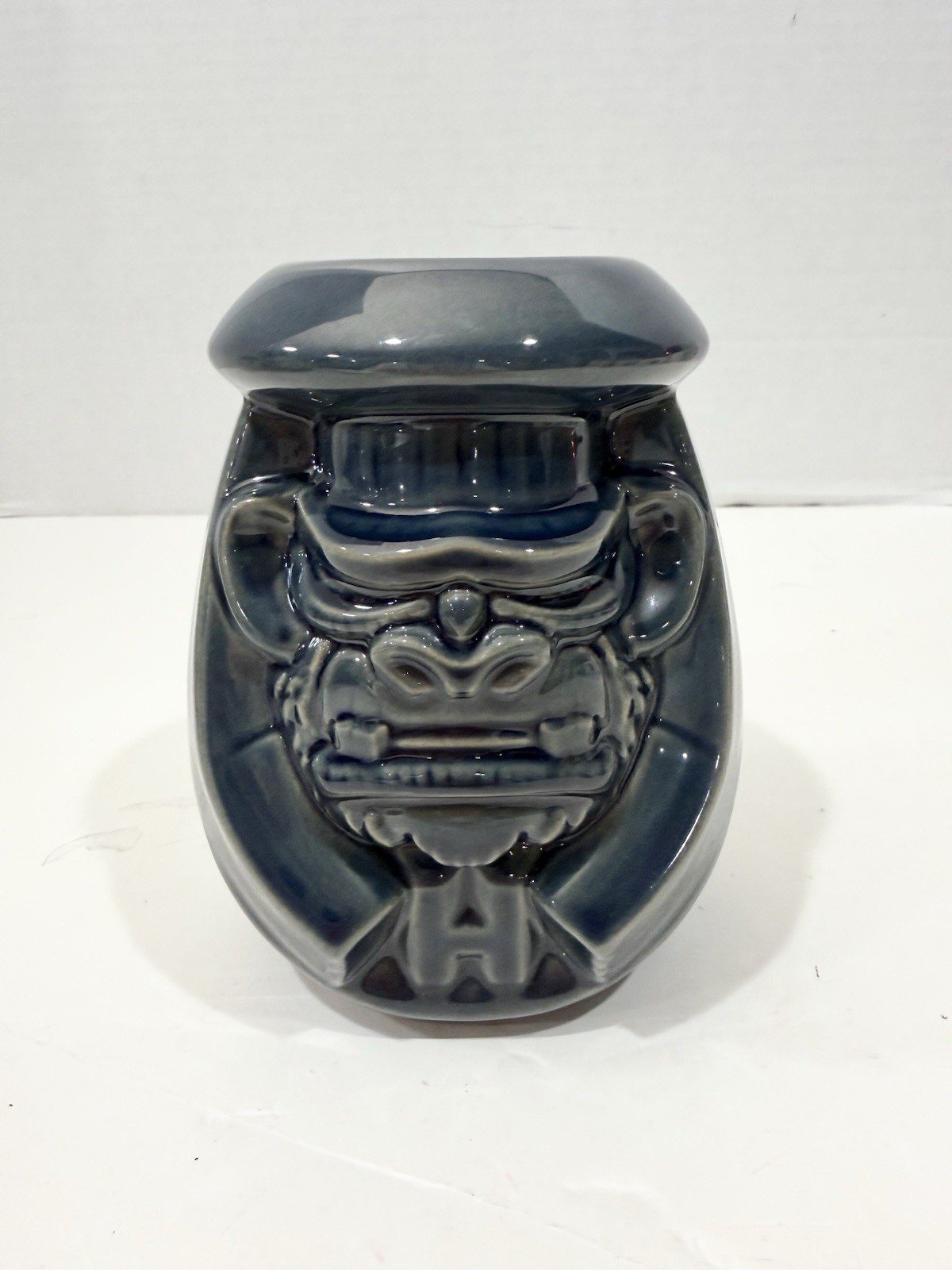 Houlihan’s Angry Tiki Monkey Ceramic Mug Restaurant 5 5/8”