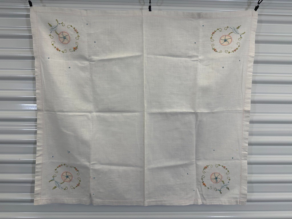 Embroidered Vintage Linen Card Table Applique Floral Tablecloth Topper Design