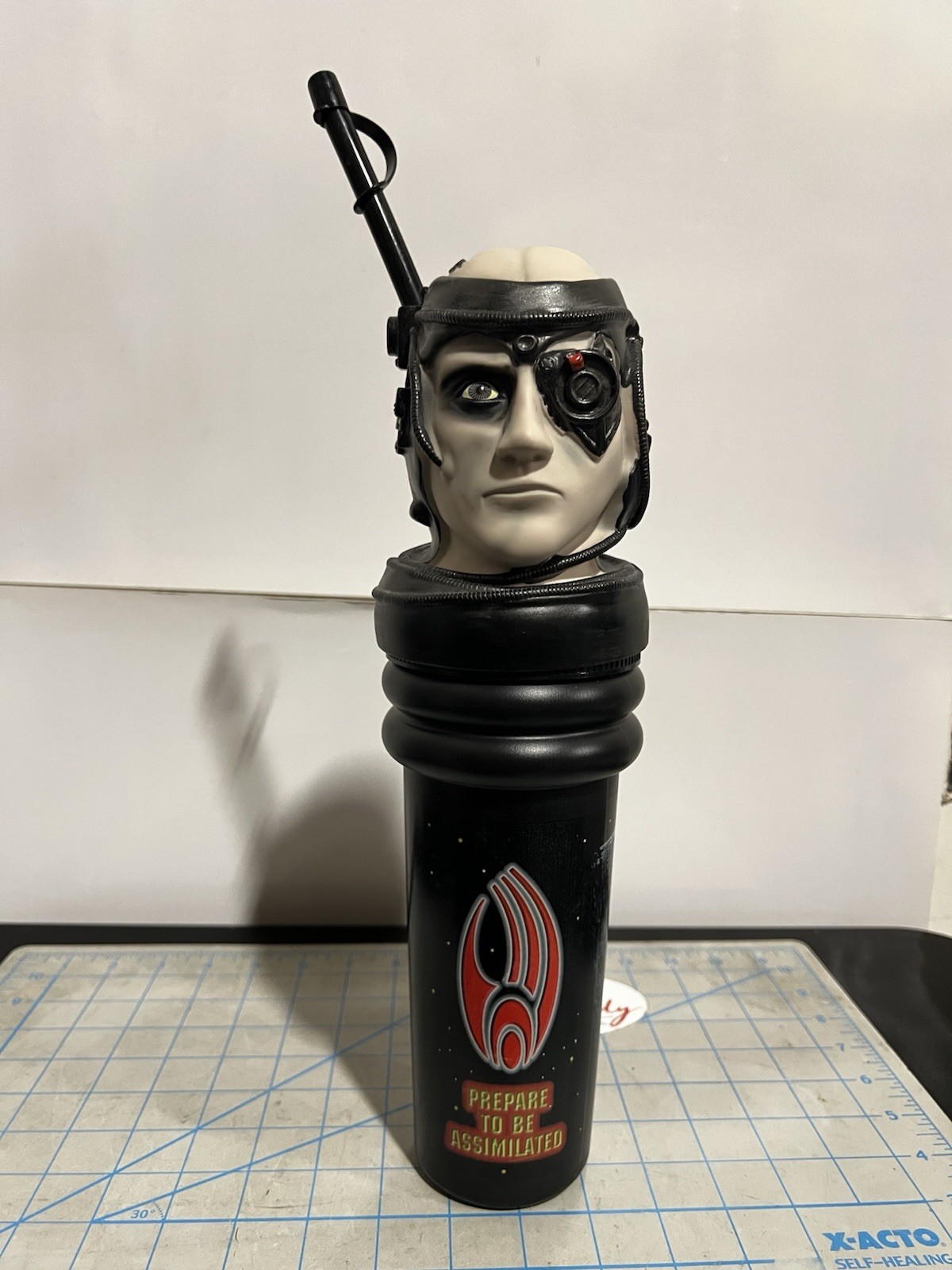 Vintage Star Trek Borg Prepare to be Assimilated Drink Cup Straw Paramount 1997