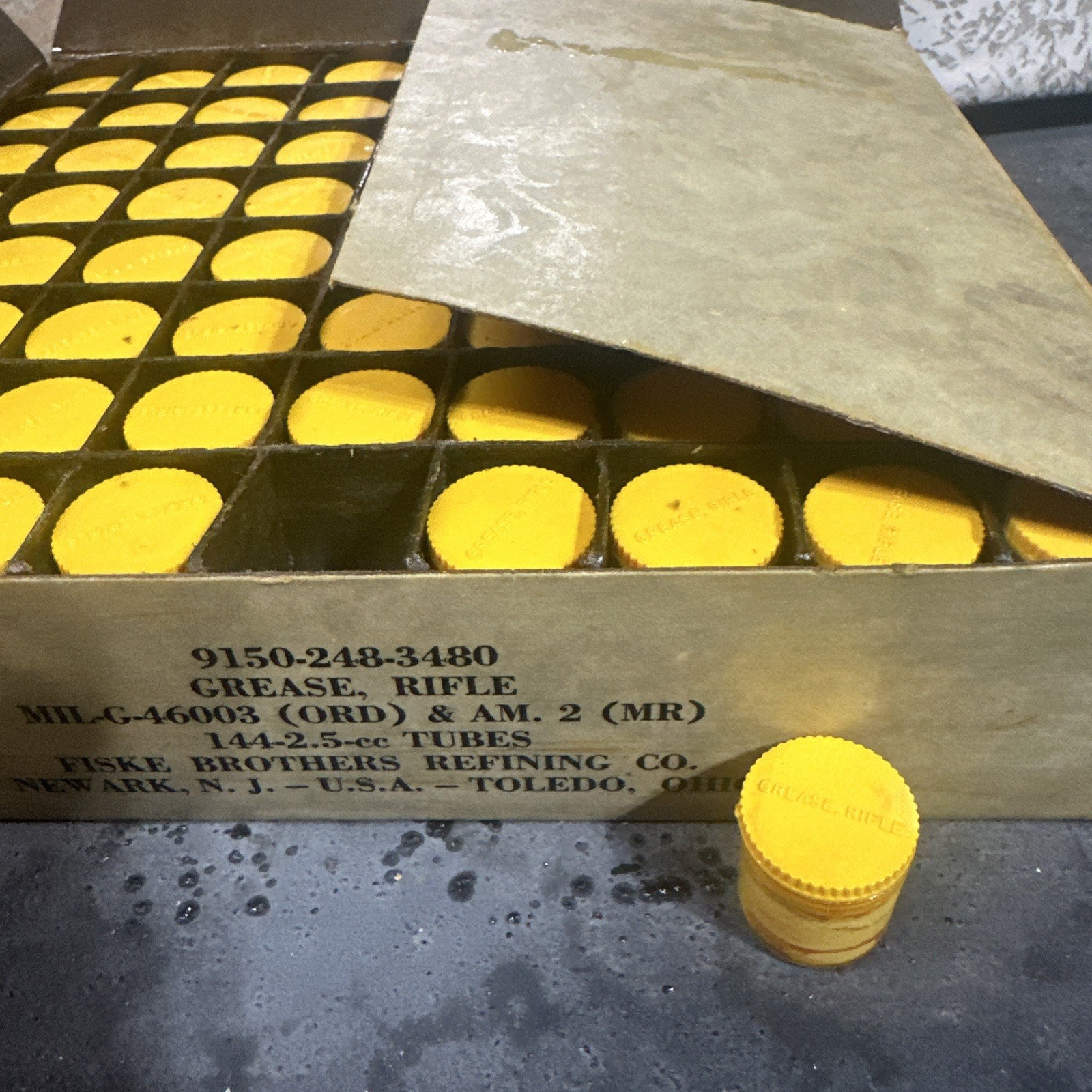 1 Original USGI WW2 style M1 Garand / 1903 A3 Rifle Grease Pot Fits in stock 1 Original USGI WW2 style M1 Garand / 1903 A3 Rifle Grease Pot Fits in stock