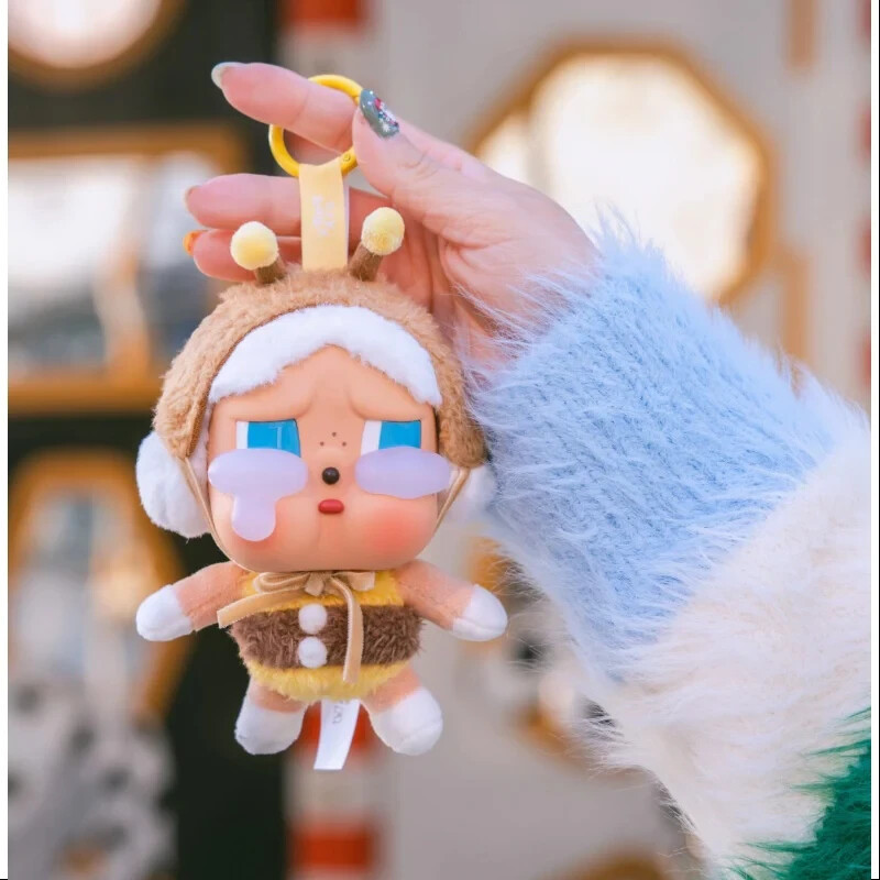 🐝 POP MART Crybaby Plush – I’ll Bring You a Flower – 100% Authentic 🐝 POP MART Crybaby Plush – I’ll Bring You a Flower – 100% Authentic