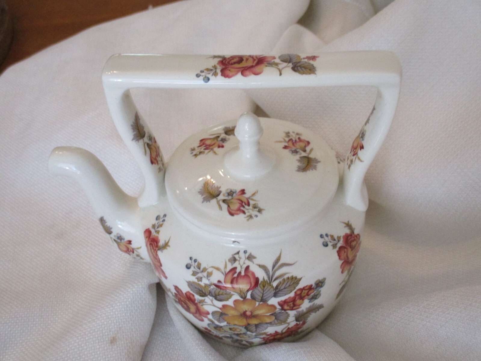 Arthur Wood Teapot rose & White Floral 5695 England Kettle Vintage Beautiful 6\