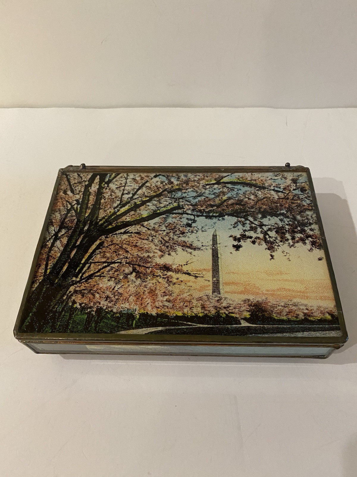 Washington Monument Decoupage Glass Box By Willan F for Tiny Jewel Box 6.5x5x1