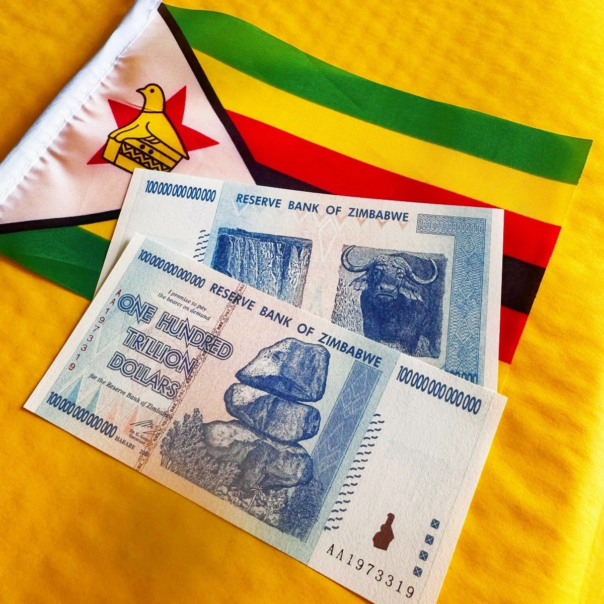 Zimbabwe 100 Trillion Dollars Banknote Uncirculated Collectibles AA Series Notes