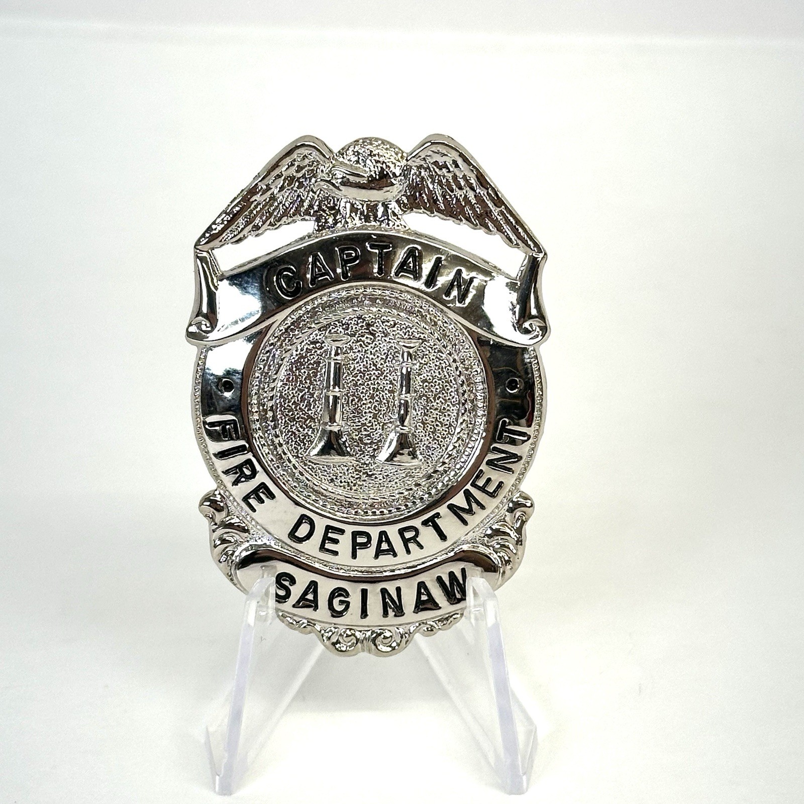 vintage obsolete Fire Department Captain Badge Saginaw 
