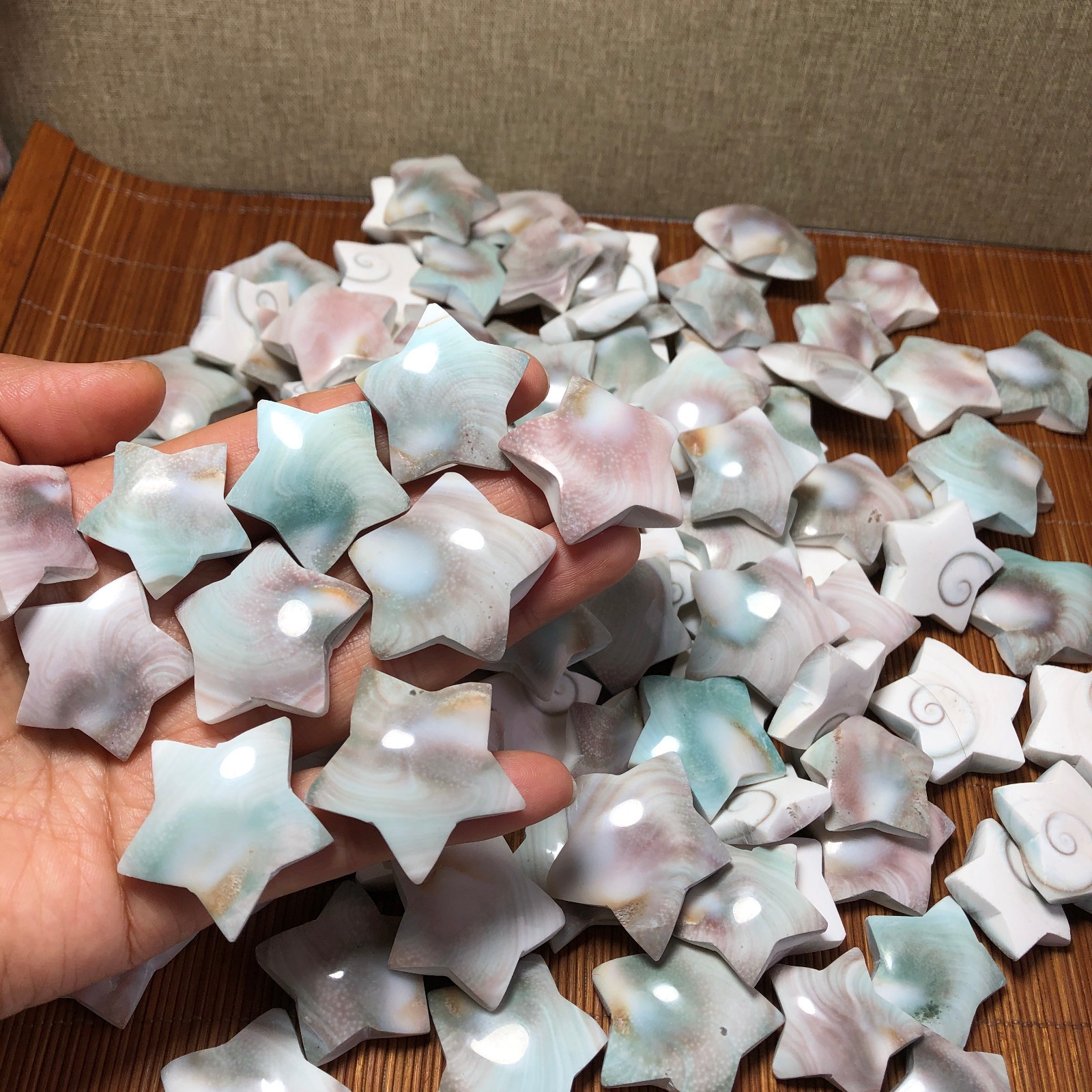 1000g Rare sun shell Reiki Shiva Eye ocean semi-precious stone  100-120pcs A3311