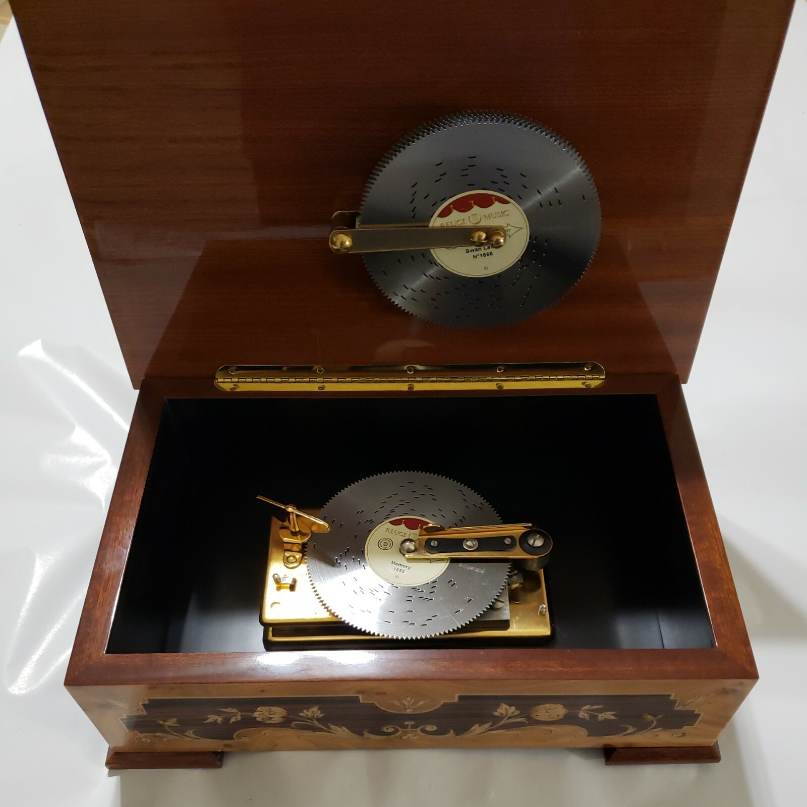 Reuge Music Upright 4-1/2\