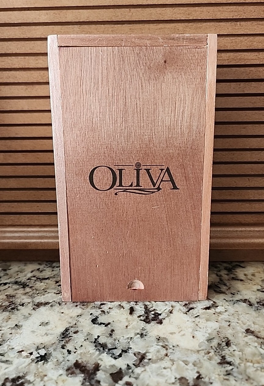 Empty Oliva 10 Tobacco CIGARS Wooden Sampler Box Estate Find Handmade 