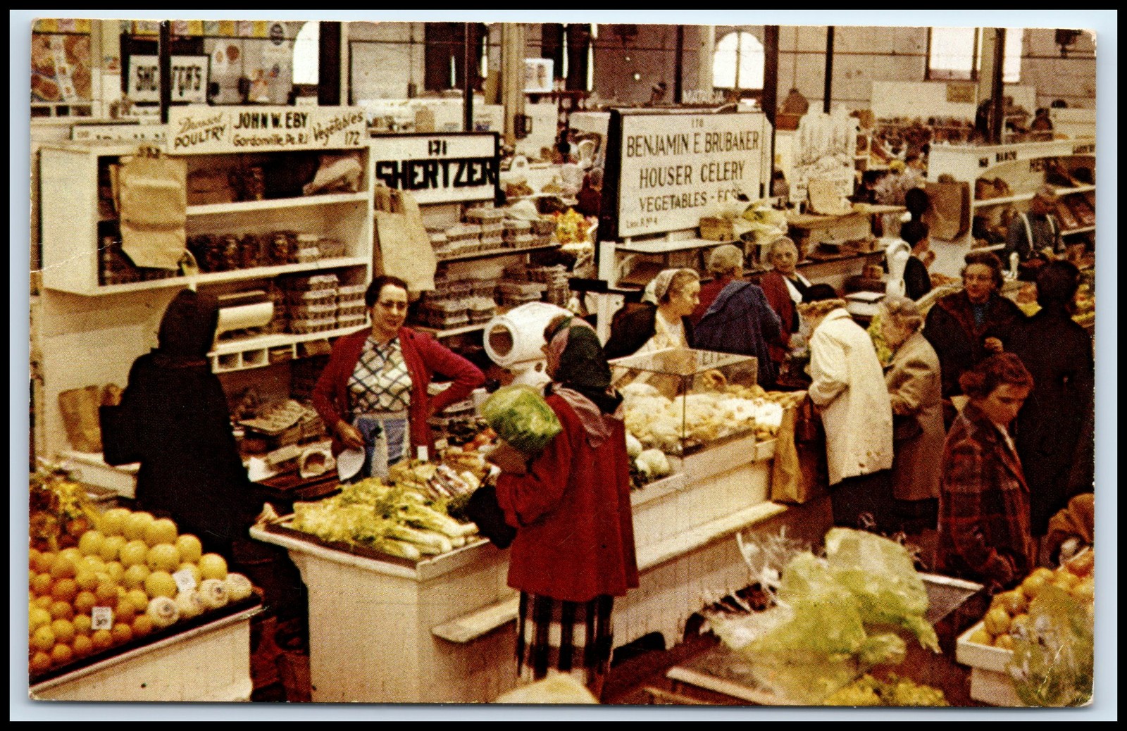 Postcard Famous Farmer's Markets Heart Of Dutchland Posted Reading PA M44