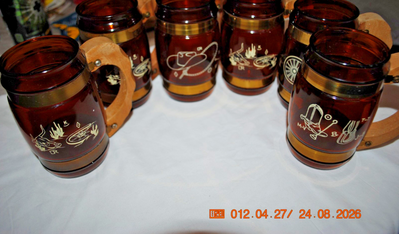 6 Vintage SIESTA WARE Amber Glass Mugs Western Cowboy Motif  with Wooden Handle