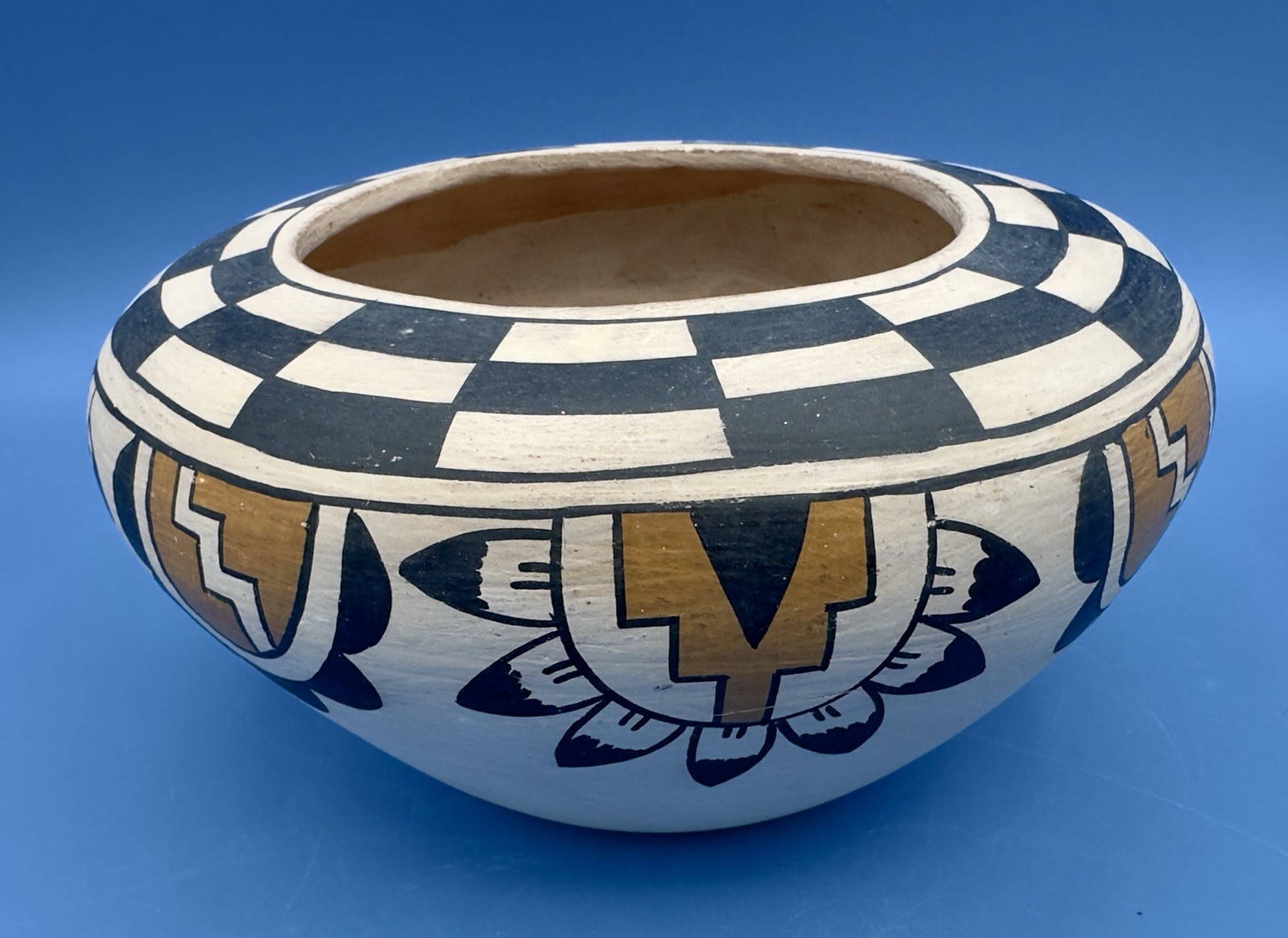 Vintage Jemez Pueblo Pottery Bowl - Lucy C. Toledo - 7.75\ Vintage Jemez Pueblo Pottery Bowl - Lucy C. Toledo - 7.75\