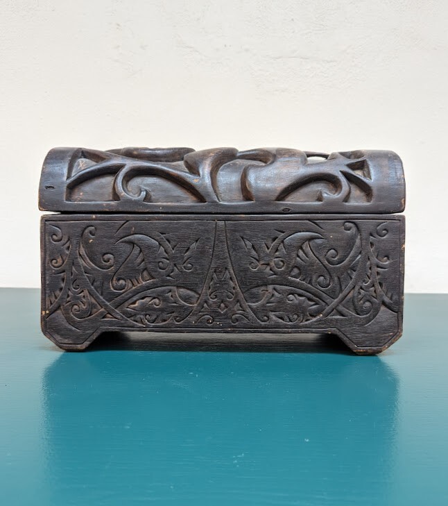 Vintage (c. 1940s) Tribal Dayak Borneo Carved Wood Tattoo/Medicine Box