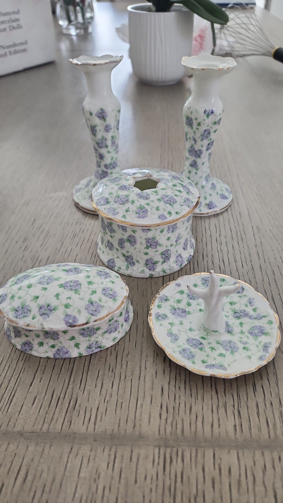 Vintage Delphine Crown China England 5 Pc Vanity Dresser Set Purple Floral 319