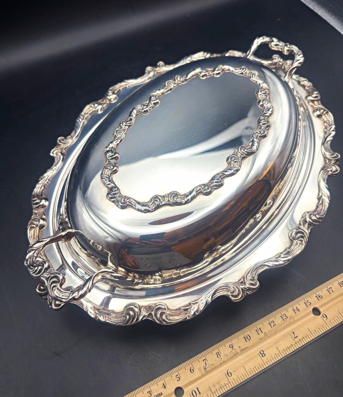Vintage Wallace La Reine Pattern Oval Silver Plated Serving Tray with Lid