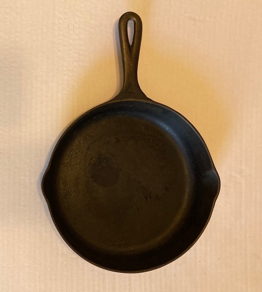 Martin Cast Iron #7 Shallow Skillet w/ Hamburger Logo Florence, Alabama RARE HTF