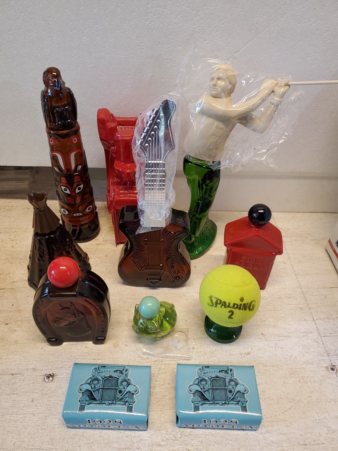 10 piece Vintage Unused Cologne, Perfume & Soap in Original Boxes GOOD ONES Avon