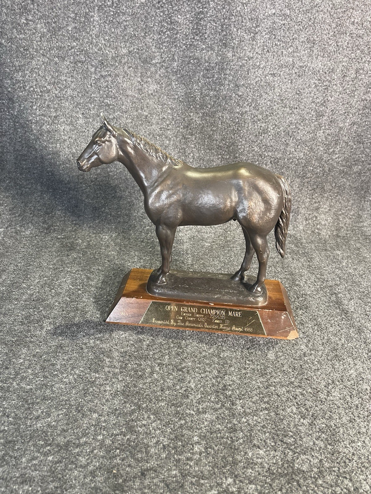Vintage Suzann Fiedler Bronze Horse Trophy 1988 AQHA Wood Pedestal Signed