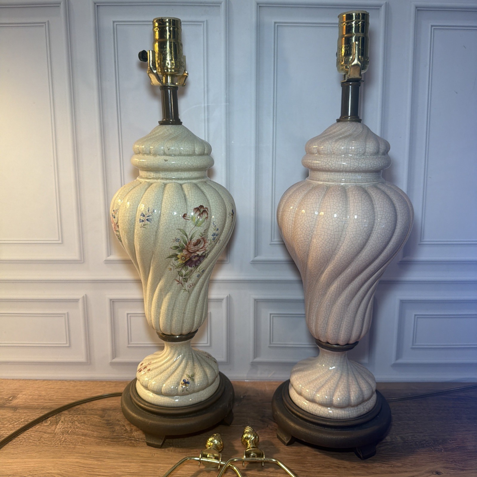 Pair 19” Vtg 1999 Franklin Mint Garden of Royalty Porcelain Lamps Louis Nichole
