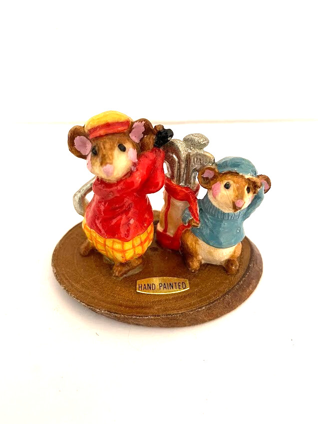 CUTE Vtg Figurine GOLFERS FATHER SON -W. B. CO. 1981 Mini 2” ON WOOD BASE MOUSE