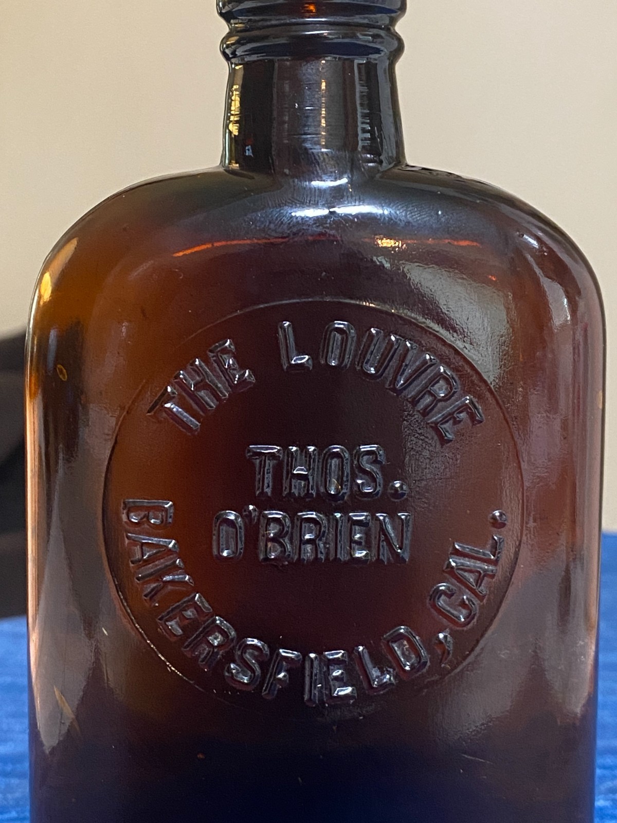 Vtg The Louvre Thomas O\'Brien Bakersfield California Western Amber Flask Bottle