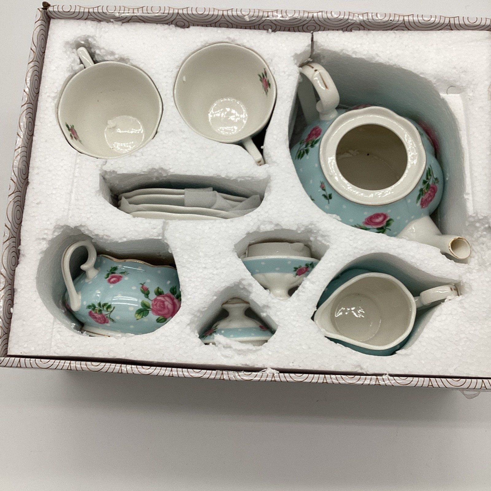 NEW BTaT- Floral Tea Set Tea cups 8oz Tea 38oz Creamer and Sugar Set