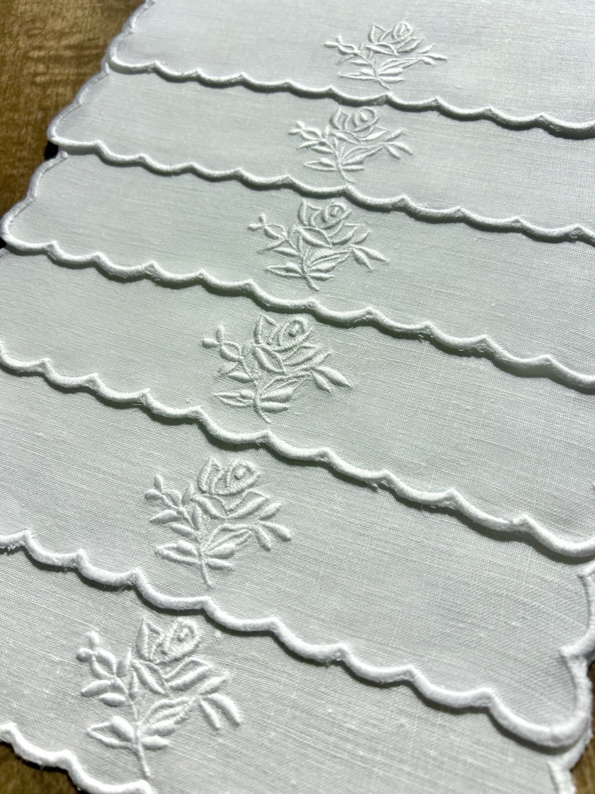 Set of 6 Vintage Linen Hand Embroidered Rose🌹Tea Napkins, Unused Condition 
