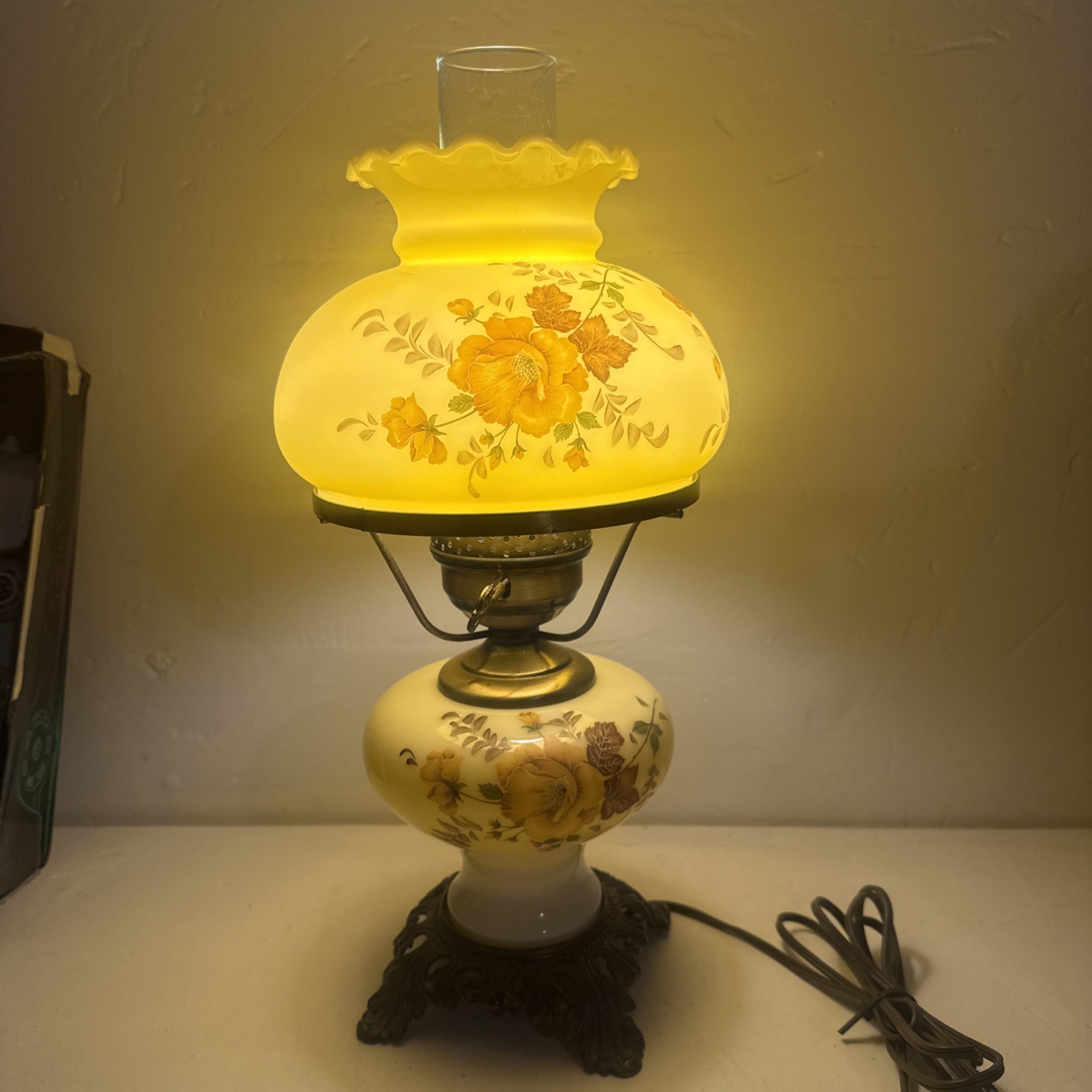 Vintage Accurate Casting Gone With The Wind 3 Way Hurricane Lamp Stunning Floral
