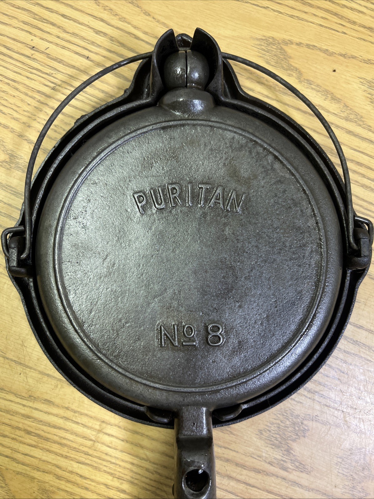 Favorite Stove And Range , Puritan No. 8 Waffle Iron w/ Low Base. Restored HTF