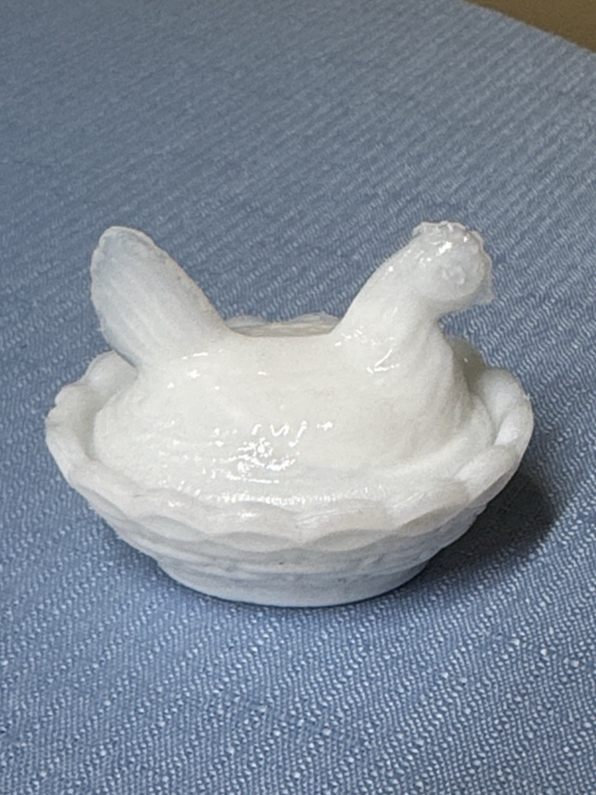 Vintage Westmoreland Hen On A Nest Miniature 2.5\