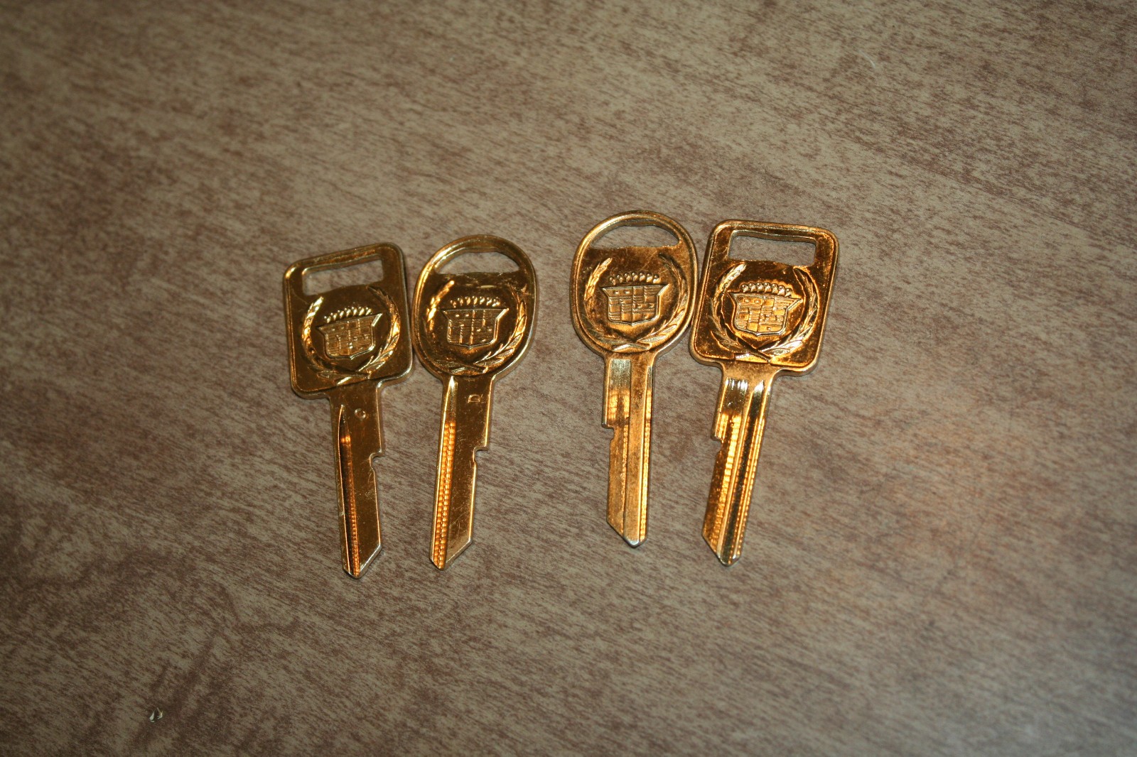 Set Of 4 Uncut Vintage Cadillac Gold Plated Key Blanks See Pix