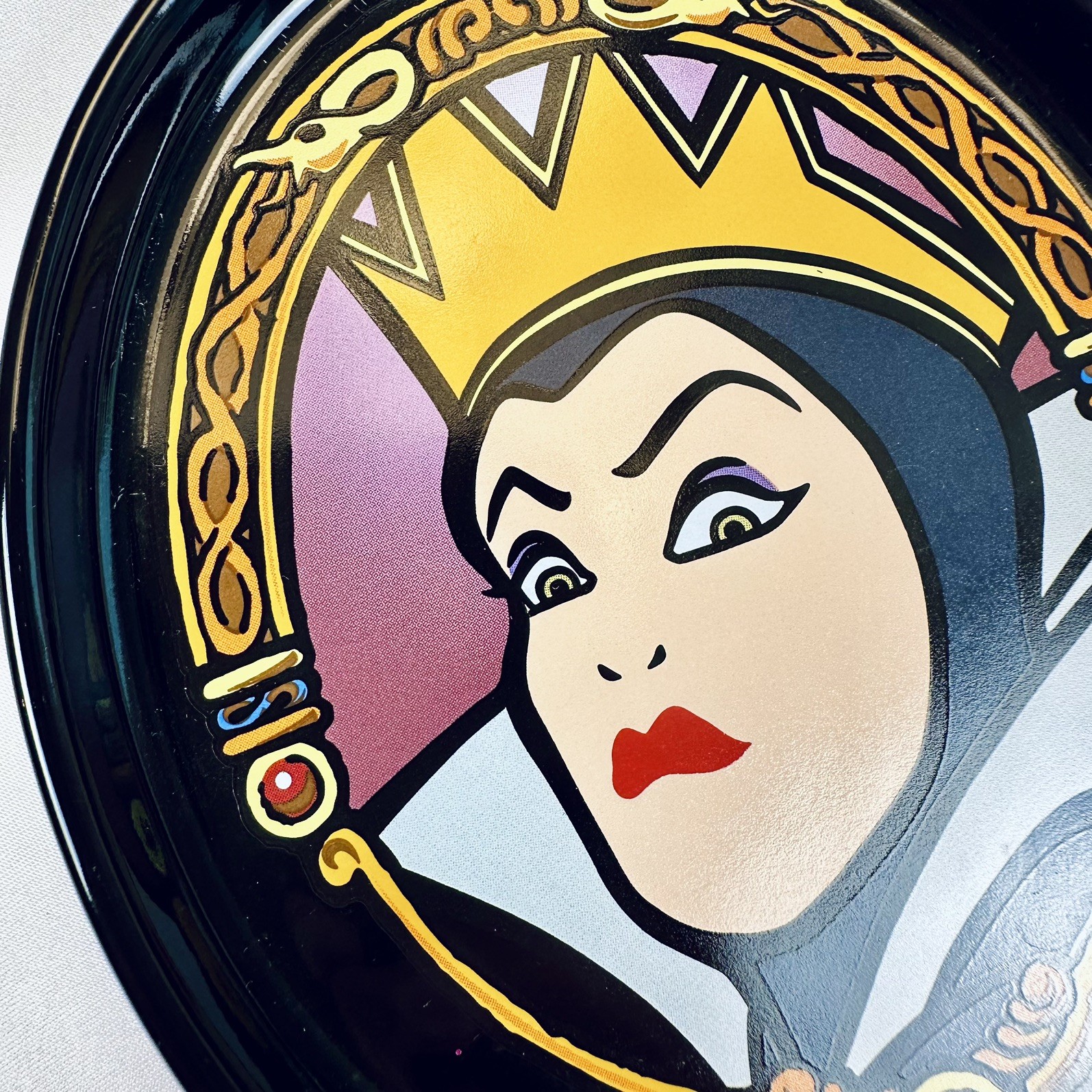 Tokyo Disney Sea Evil Queen Trinket Dish Tray, Japan Theme Park Souvenir NEW Tokyo Disney Sea Evil Queen Trinket Dish Tray, Japan Theme Park Souvenir NEW