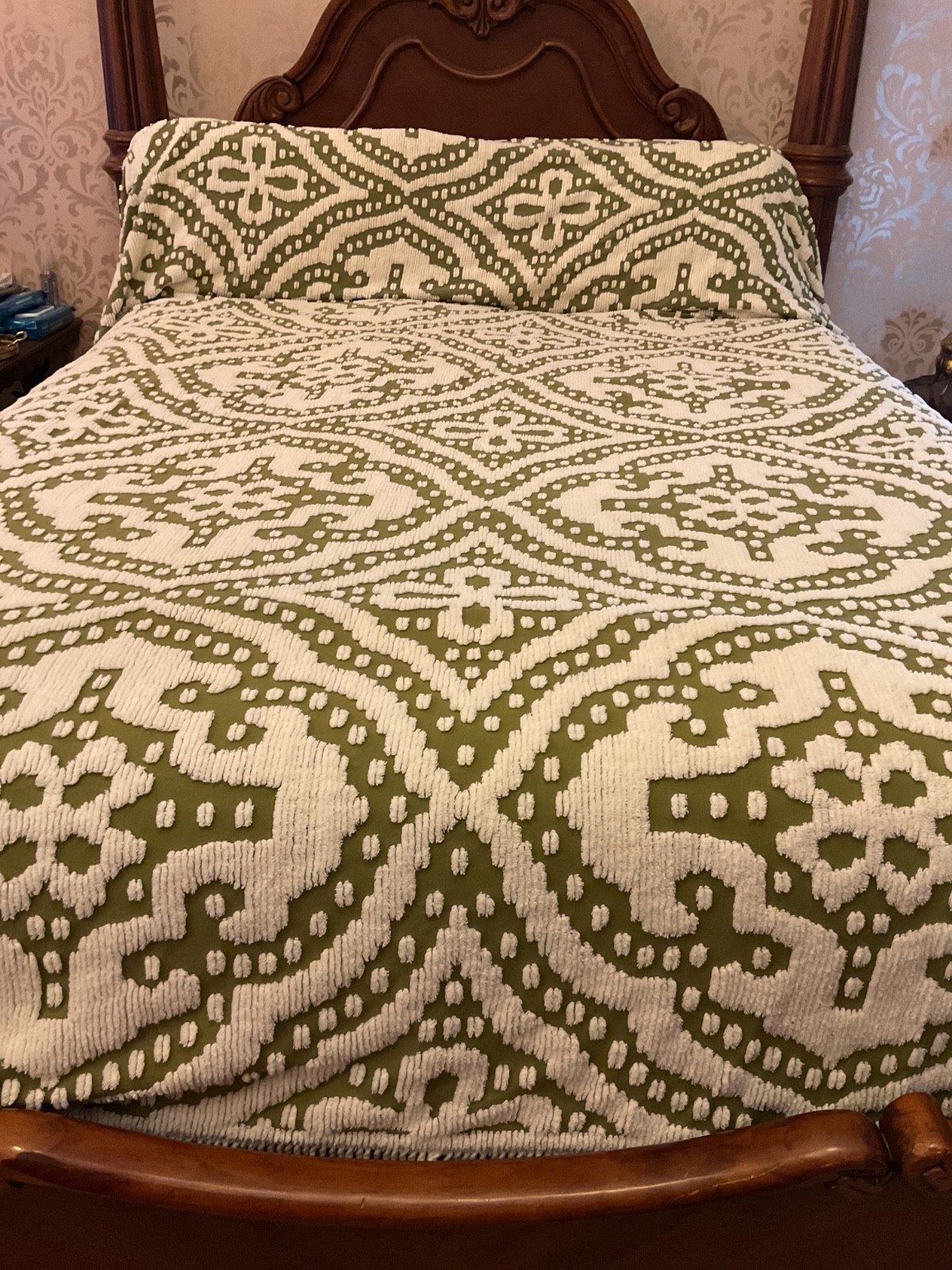 Vintage  Olive Green White Tufted Chenille Bedspread Geometric Design F/Q