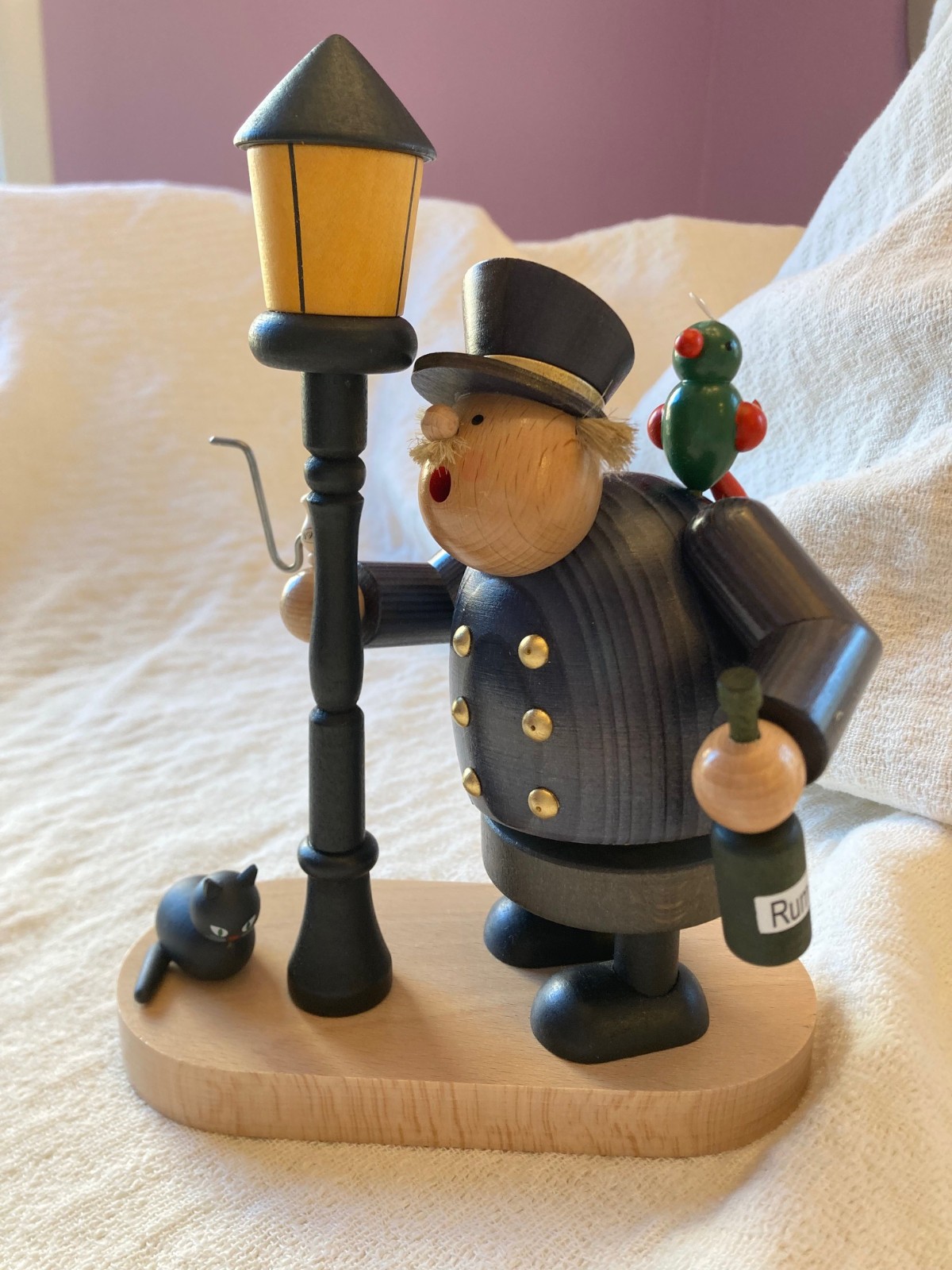 VTG KWO Erzgebirgische Volkskunst Captain Incense Smoker Made in Germany