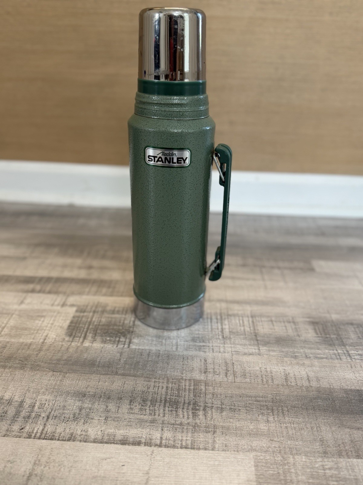 Vintage Aladdin Stanley A-944DH 1 Quart Green Thermos Vacuum Bottle Handle