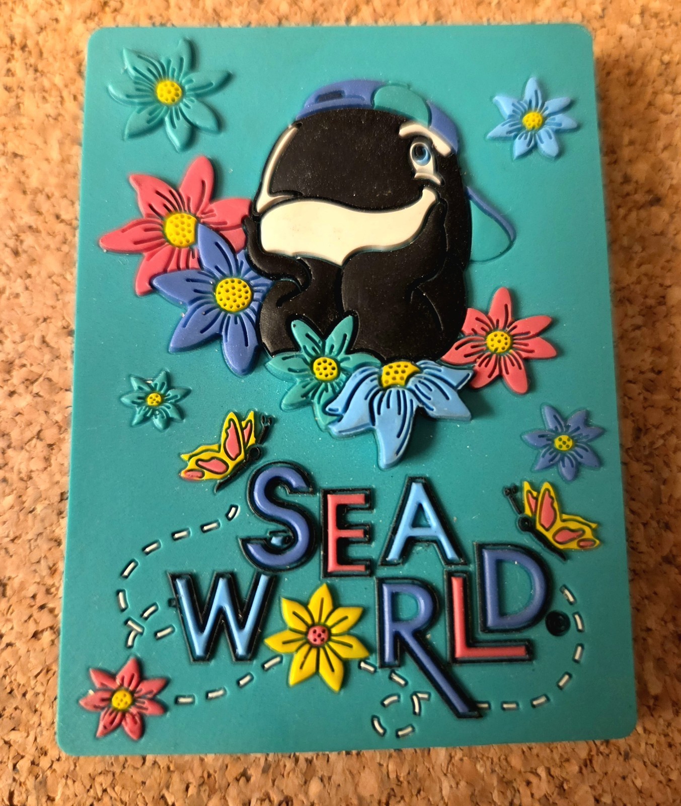 1990 Vintage Seaworld Park Refrigerator Magnet Shamu Dolphin Seal Shark Whale