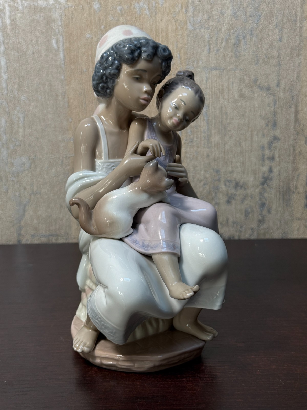 LLADRO BLACK LEGACY COLLECTION SOFT MEOW #5995 LLADRO BLACK LEGACY COLLECTION SOFT MEOW #5995