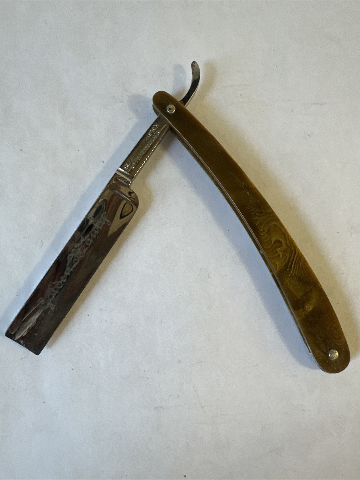 Vintage Straight Razor Geo.W.Korn Razor Mfg Co. Little Valley NY “ Golden Beauty