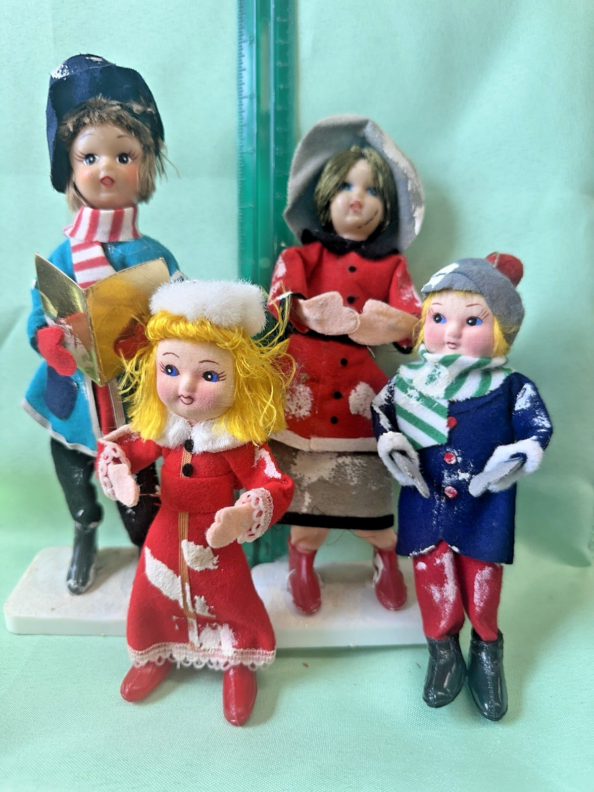 Set of 4 Vintage Woolco Mica Caroler Figures Dolls Ornament Felt Christmas Japan