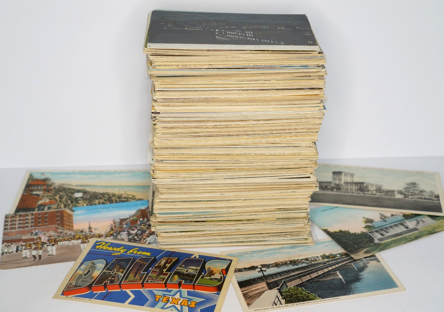 Vintage POSTCARDS Lot 500 USA Views Standard Size Linen & Older Huge Post Cards